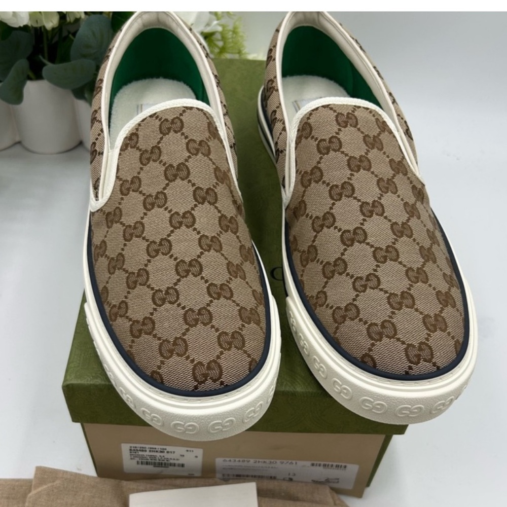 Men's Gucci GG SUPREME 1977 SLIP ON CANVAS SNEAKERS . SIZE 38.5